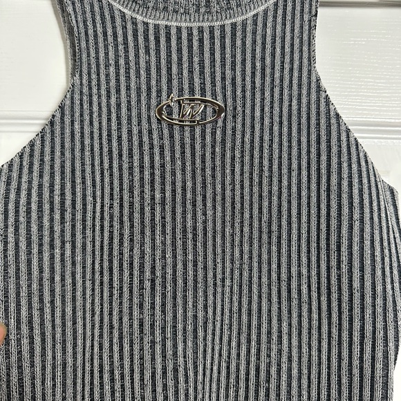 White and Gray Ribbed Sleeveless Tank Top - Picture 2 of 6